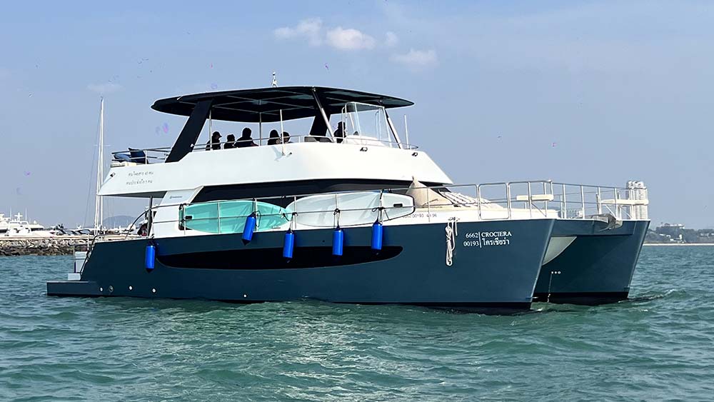 Power Catamaran 50ft